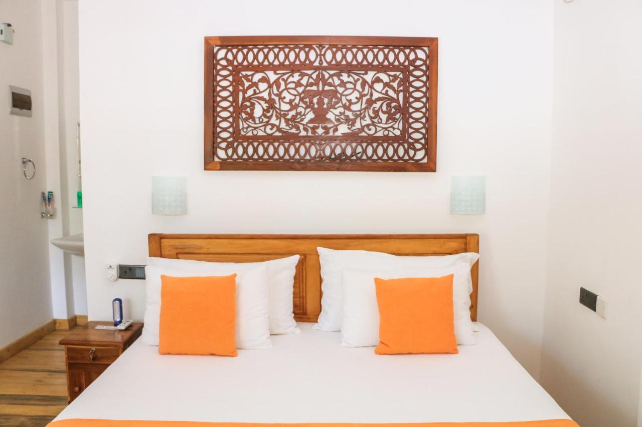 Anb Surf View Hotell Tangalle Eksteriør bilde