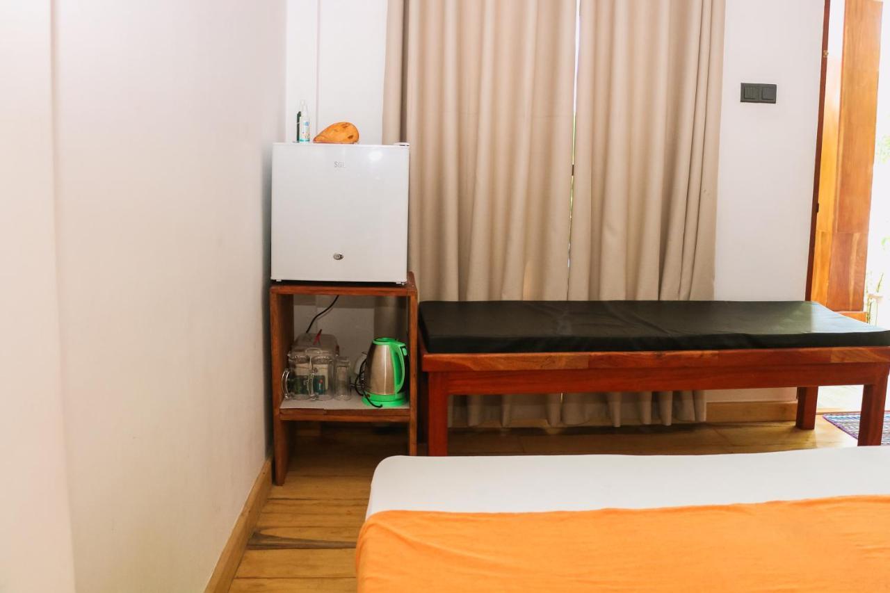 Anb Surf View Hotell Tangalle Eksteriør bilde