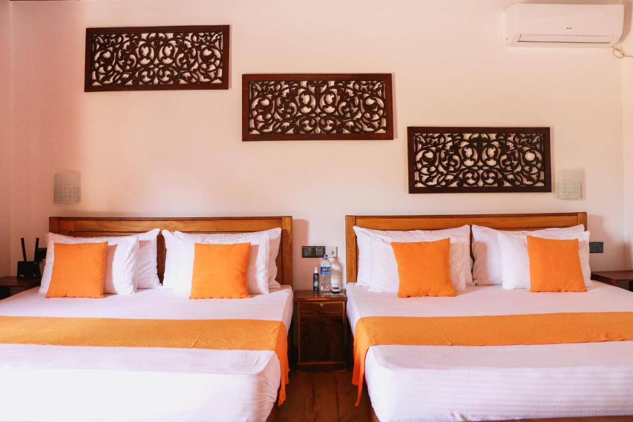 Anb Surf View Hotell Tangalle Eksteriør bilde