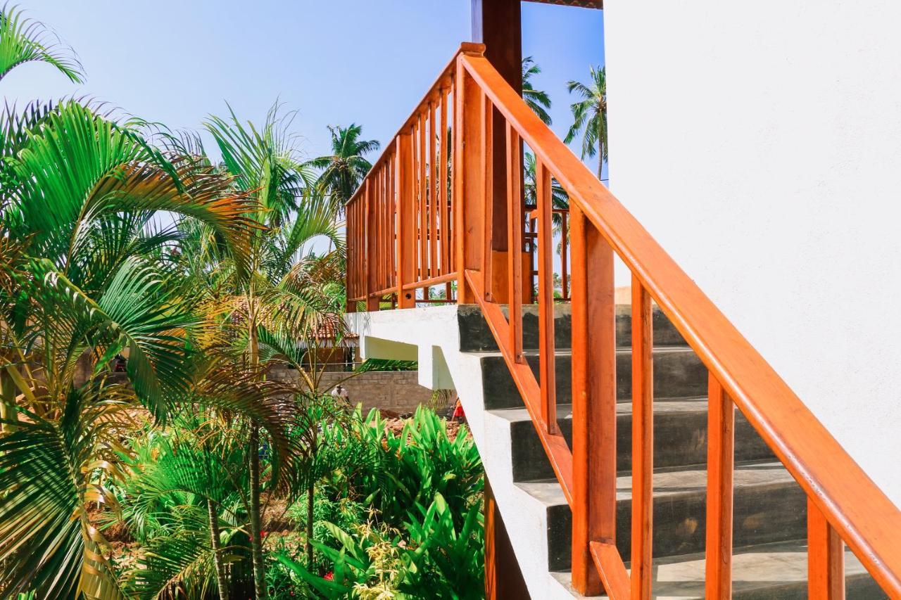 Anb Surf View Hotell Tangalle Eksteriør bilde