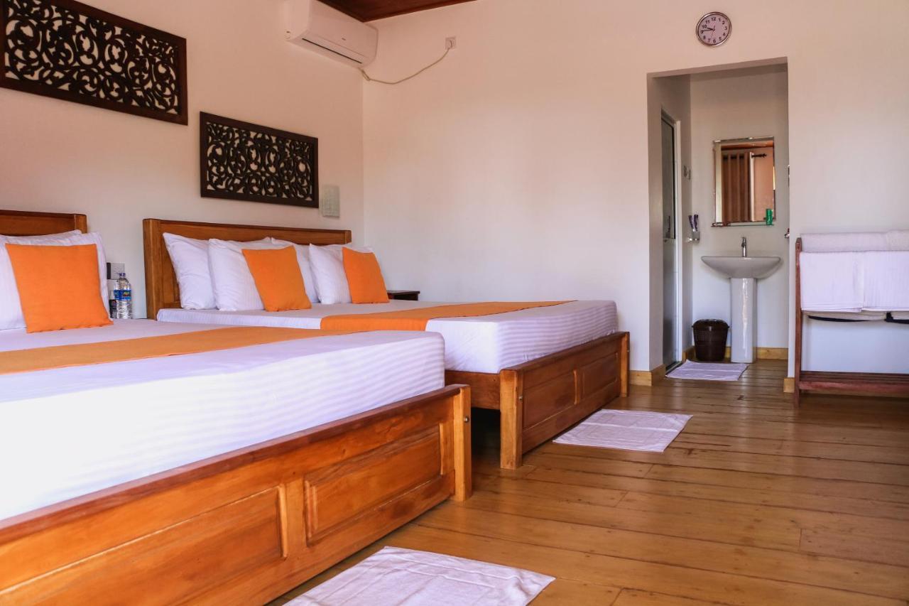 Anb Surf View Hotell Tangalle Eksteriør bilde