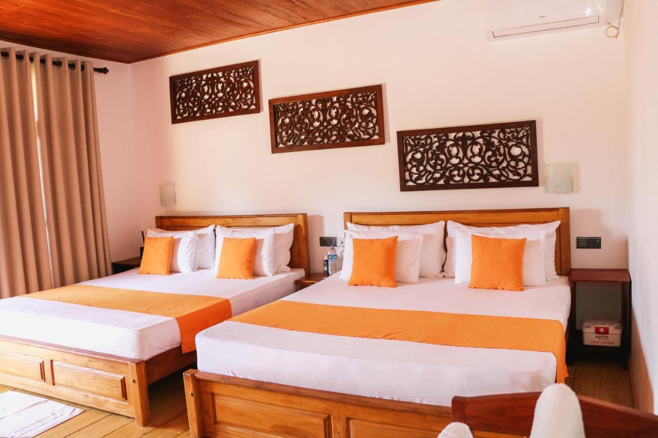 Anb Surf View Hotell Tangalle Eksteriør bilde