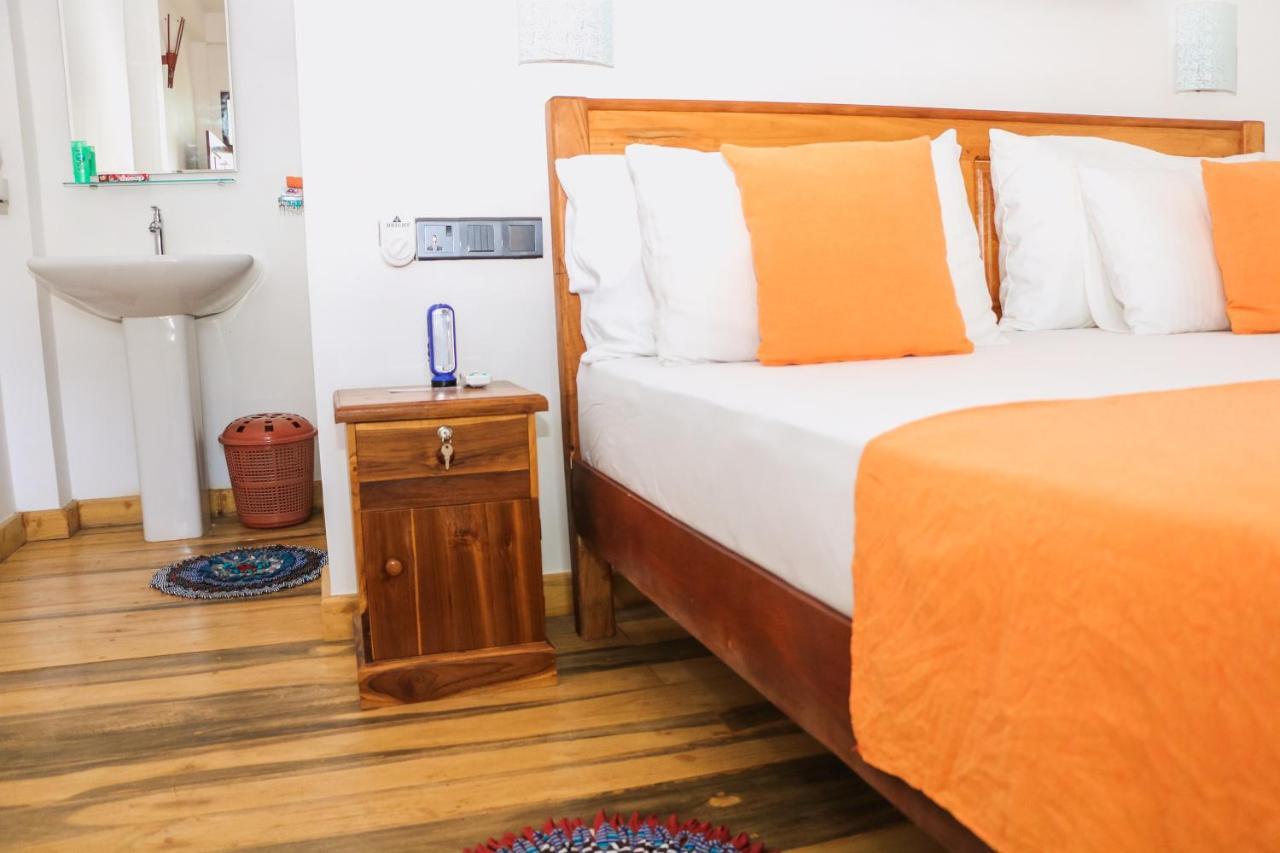 Anb Surf View Hotell Tangalle Eksteriør bilde