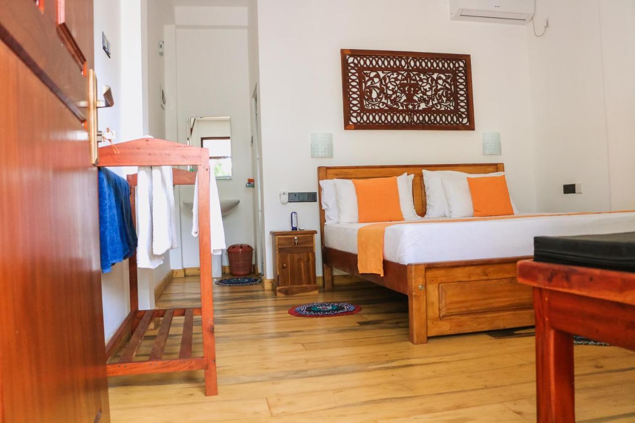Anb Surf View Hotell Tangalle Eksteriør bilde
