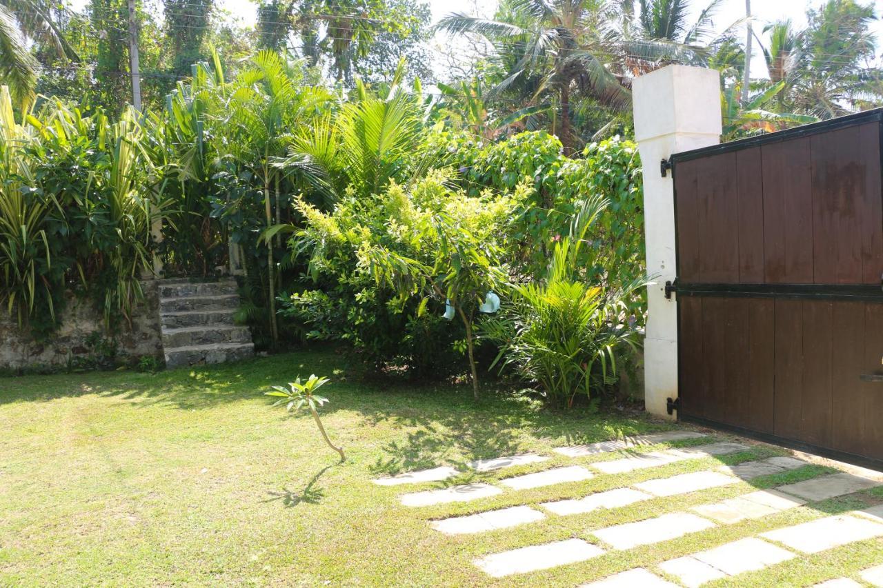 Anb Surf View Hotell Tangalle Eksteriør bilde