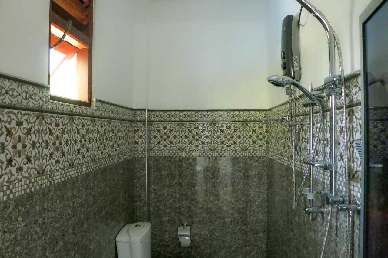 Anb Surf View Hotell Tangalle Eksteriør bilde