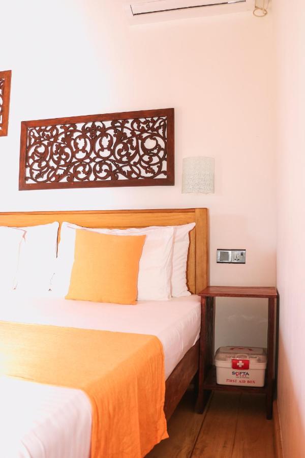Anb Surf View Hotell Tangalle Eksteriør bilde