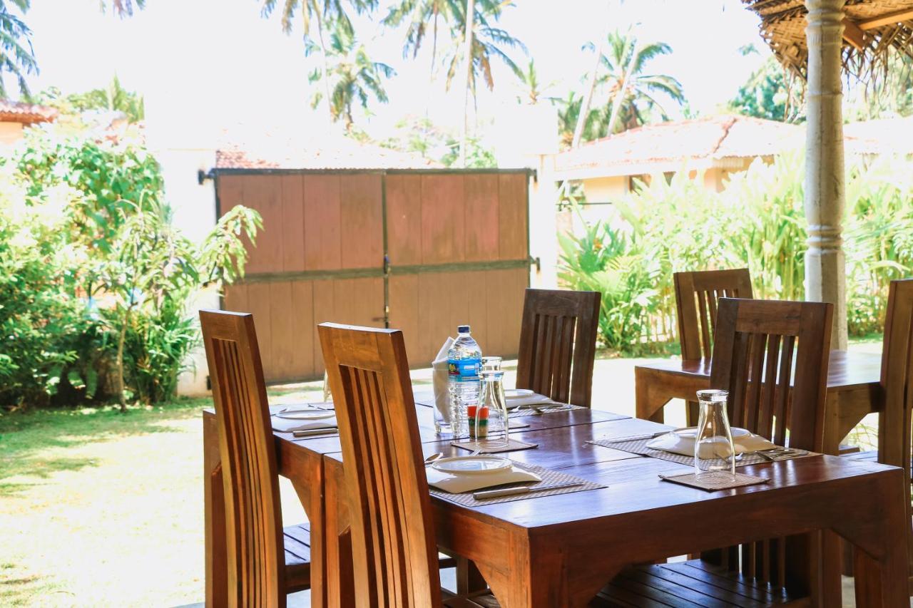 Anb Surf View Hotell Tangalle Eksteriør bilde